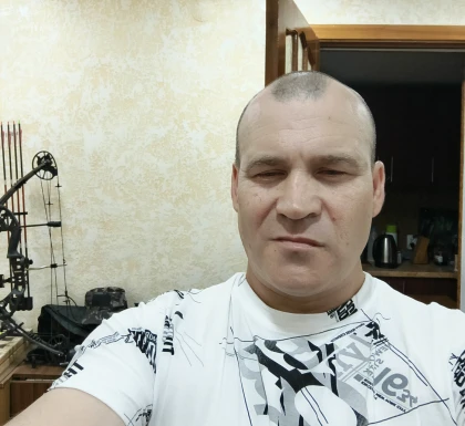 <span>Aleksandr, 48</span>&nbsp;<span style='width: 25px; height: 16px; float: right; background-image: url(/bitmaps/flags_small/RU.PNG)'>&nbsp;</span><br><span>Туапсе, Russland</span>&nbsp;<input type='button' class='joinbtn' style='float: right' value='JOIN NOW' />